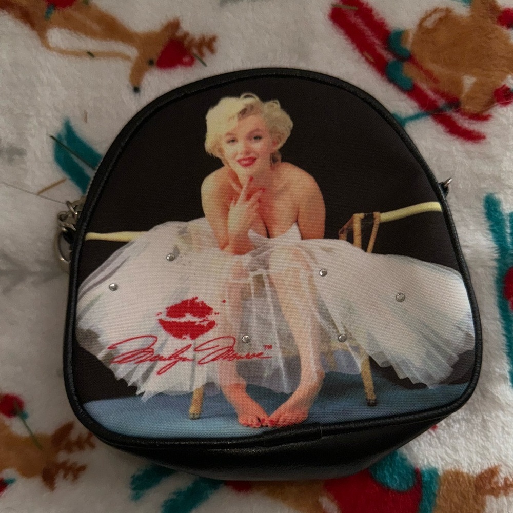 Marilyn Monroe small cross body purse